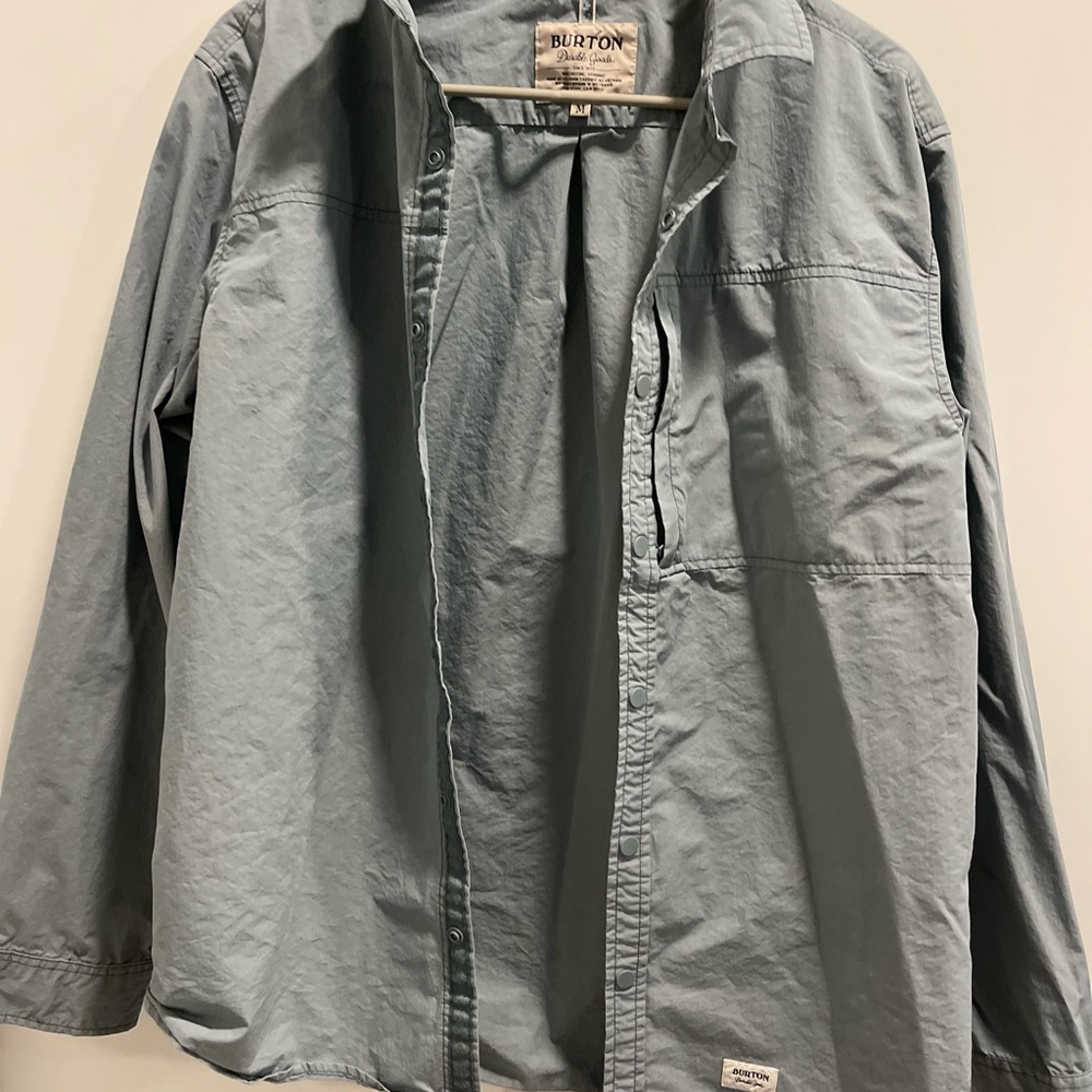 Burton. Button down. Utility long sleeve. Men. Size M. Ultrawick.